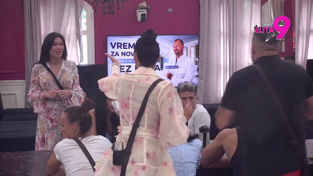 Zaljubljena je u mene! Asmin tvrdi da je Stanija luda za njim, Maja počela da se PUŠI OD MUKE, Dobrojevićka ih zakucala! (VIDEO)