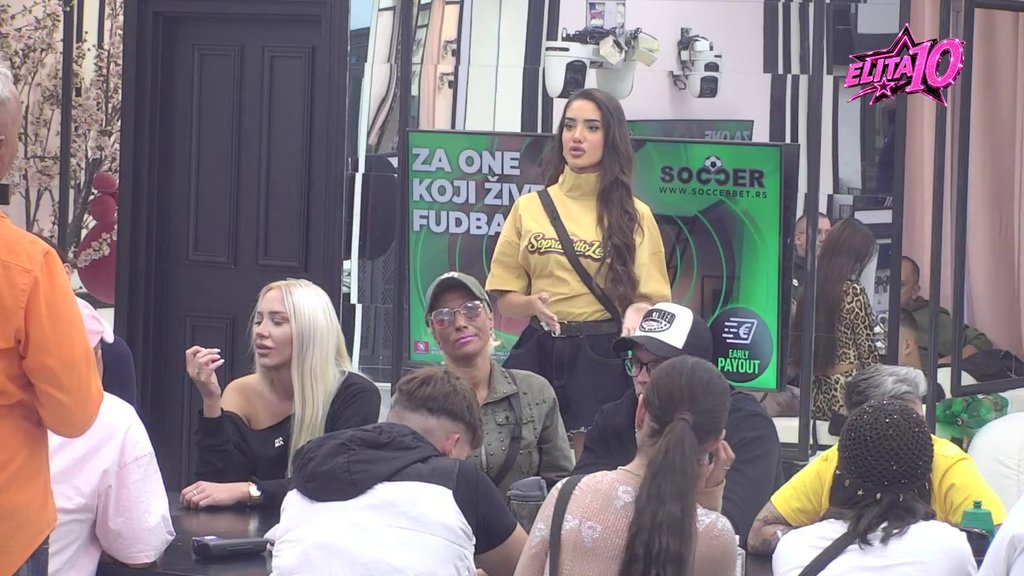 Jedna je od lepših: Đukić otkrio zbog čega nije prilazio Lauri, ona potkačila Karića! (VIDEO)