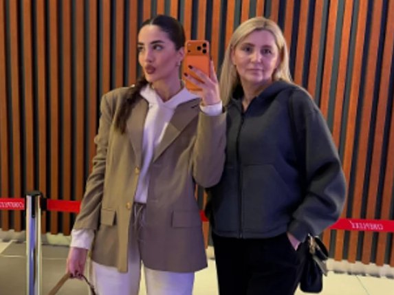 Oprostila je Gastozu sve?! Anđela Đuričić progovorila o proslavi Vaskrsa u svom domu za Pink.rs, pa priznala: Moja mama je ove godine imala pomoć (VIDEO)