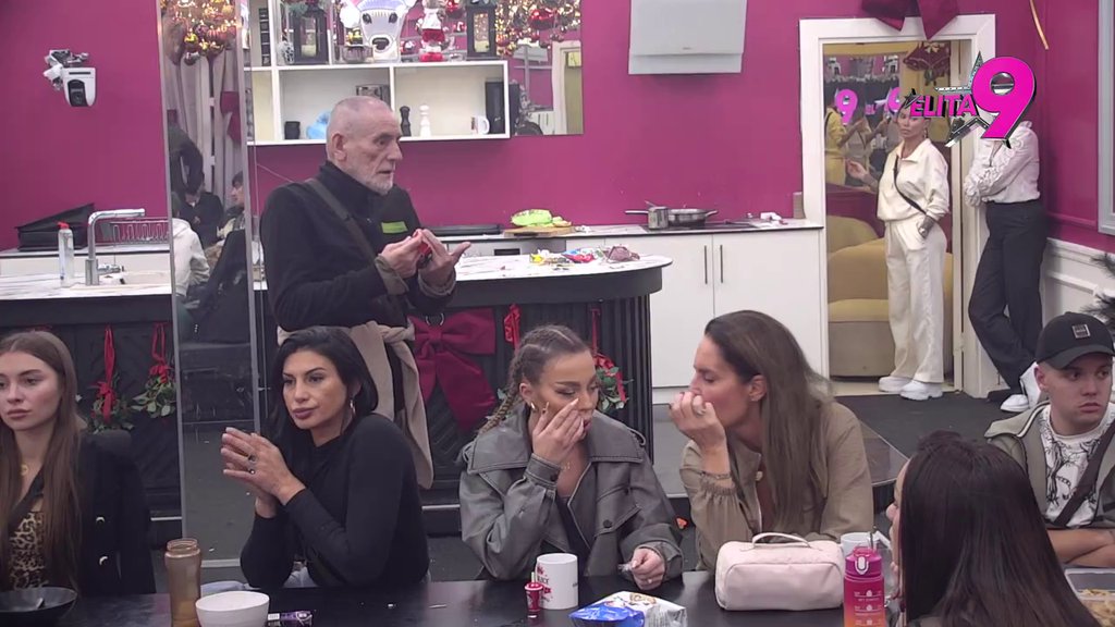 Kao da klip nije pušten! Kakav blam: Đukić i pored video snimka i dalje tvrdi da nije indirektno priznao da se desilo nešto više s Teodorom (VIDEO)