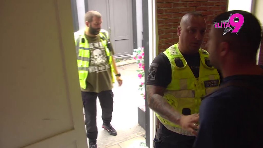 HAOS U RADIJU! Dača dobacio Asminu, Durdžić se zaleteo na njega, obezbeđenje napravilo ŽIVI ZID! (VIDEO)