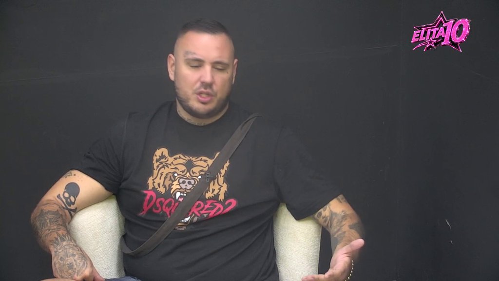 Car unakazio družinu s kauča: Glavne frajere Elite 10 oblatio za sva vremena, pa priznao da ga je Karić razočarao! (VIDEO)