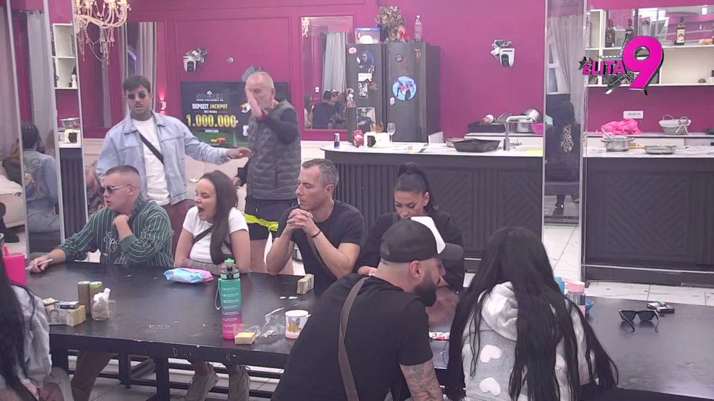 Muškarcima ćuti, a navodi žene koje je sam birao! Anita zapušila usta Filipu Đukiću, HAOS SE NASTAVLJA! (VIDEO)