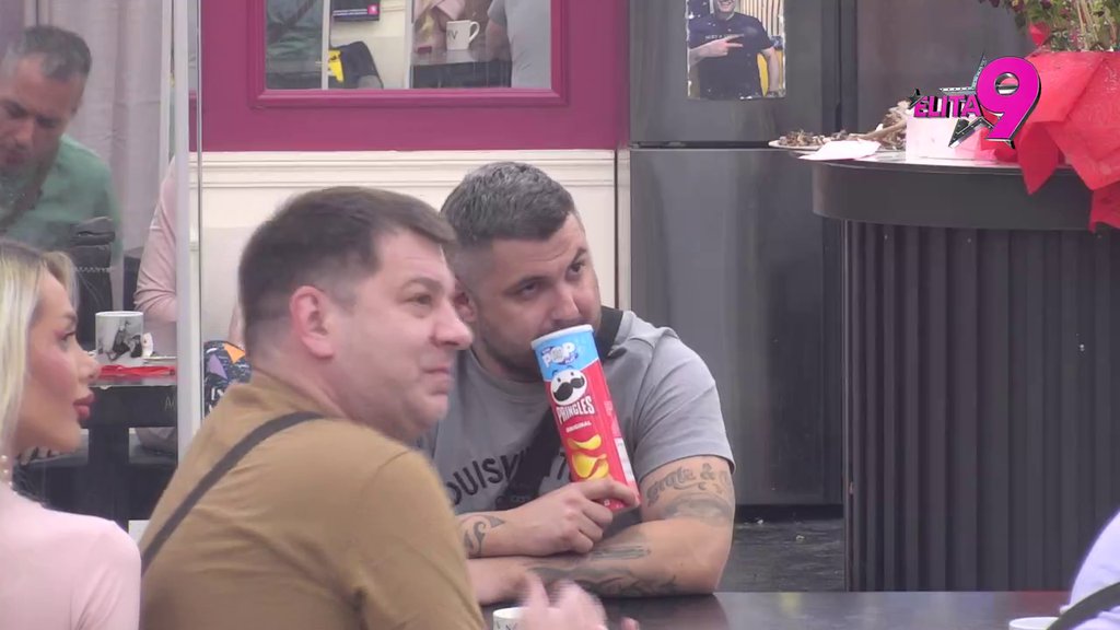 Loš si čovek i psihopata: Maja priznala da joj je Asmin poseban, Ivan se okomio na nju! (VIDEO)