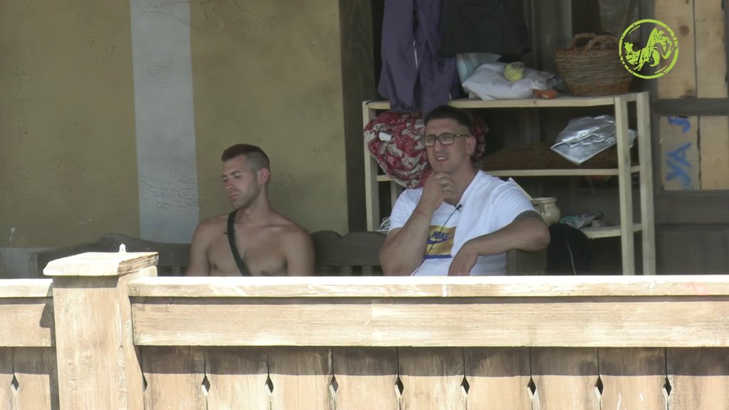 JE L' ONA JOŠ U RIJALITIJU? Kristijan i Boža komentarisali cimere, pa žestoko potkačili JEDNU UČESNICU (VIDEO)