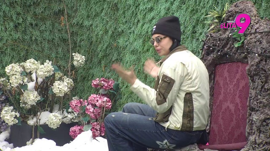 BEZ DLAKE NA JEZIKU! Mina slasno osolila po vreloj Majinoj akciji sa Filipom, pa žestoko ispljuvala Aneli! (VIDEO)