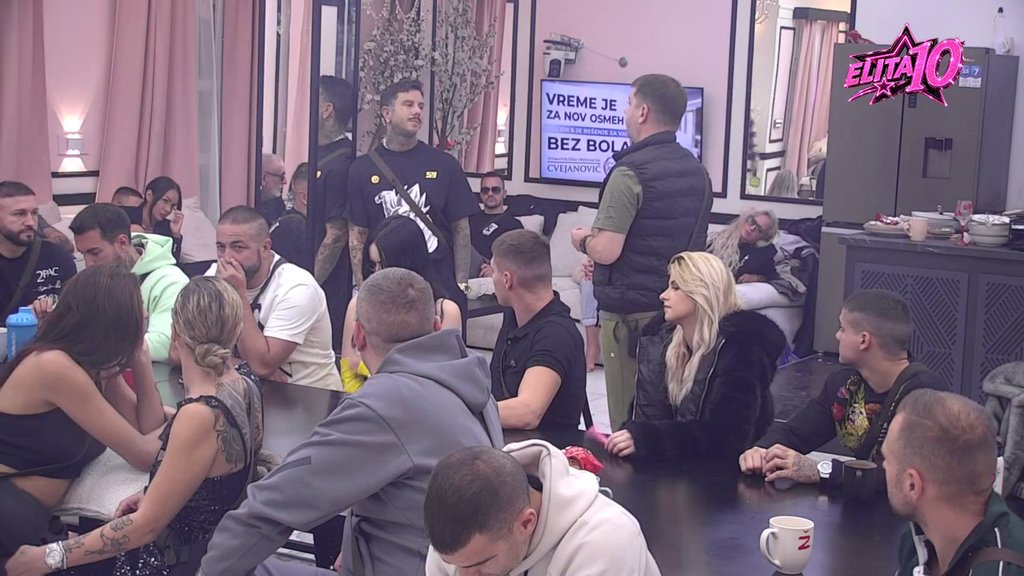 Ivan ušao u sukob sa Đukićem, pa zagrmeo na Vanju! Obratio se svim devojkama: Vi volite da vas muškarci (VIDEO)