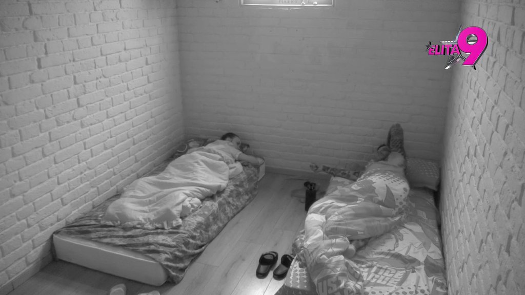 UVEK SAM STAVLJAO PARTNERKE ISPRED SEBE! Filip se požalio Teodori na svoje NEUSPELE VEZE, Delićeva ga ubeđivala da je ONA DRUGAČIJA! (VIDEO)