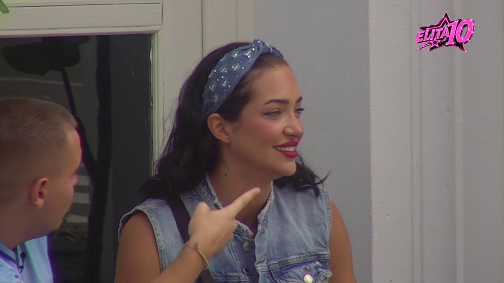 Dača ima novu najbolju drugaricu: Ne odvaja se od Laure, odmah joj se pohvalio druženjem sa Stanijom! (VIDEO)