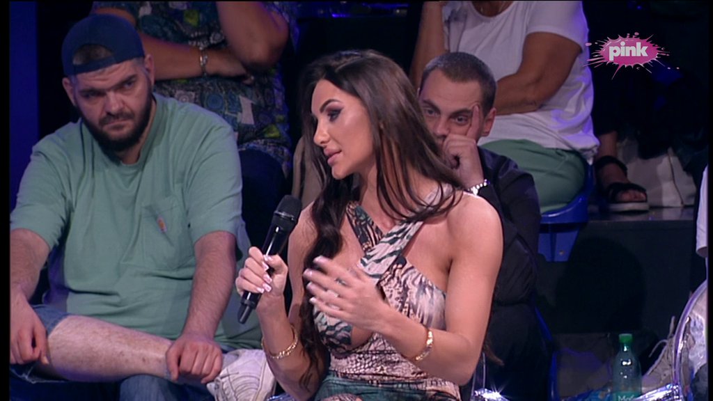 Sportistima će se dopasti, ali ostalim muškarcima i ne baš: Dušica Đokić se bavi bodibildingom i zbog toga se nekad susreće sa ovim problemom! (VIDEO)