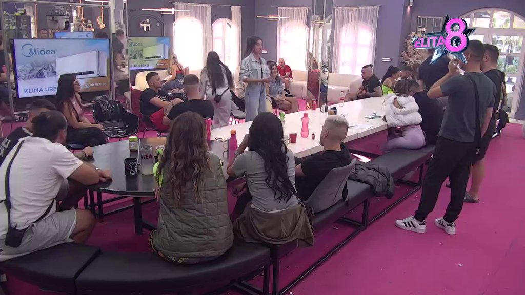 Ne može im niko ništa: Anđela priznala koliko joj je bitna podrška porodice, Gastoz pristao na izazov: Moje šale je prihvatio svet, pa će i Đuričići! (VIDEO)
