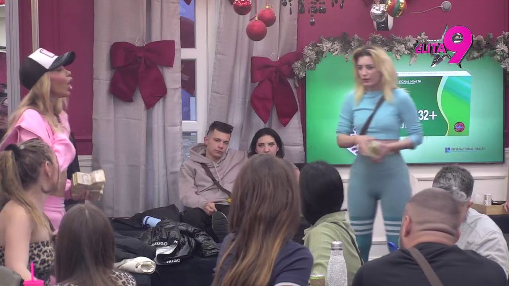 Aneli dala Sunčici SREDNJI BUDŽET, Bajićka se obrušila na nju: Peri gaće i čarape, moj dečko je na visokoj funkciji! (VIDEO)