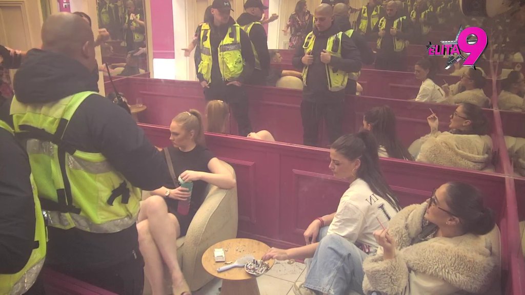 Hvalio si se kako si mi nabijao ruku... Anastasija van sebe zbog Borinih priča o njihovoj intimi: Umreću od blama, kako li se moji osećaju?! (VIDEO)