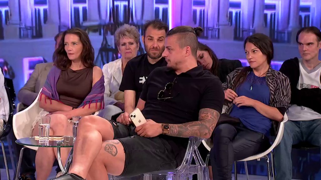 PORŠELININO SRCE PREPUKLO! Mrvica zakuvala čorbu izmeđi Slađe i Terze, izazvala TOTALNI RAZDOR među njima! (VIDEO)