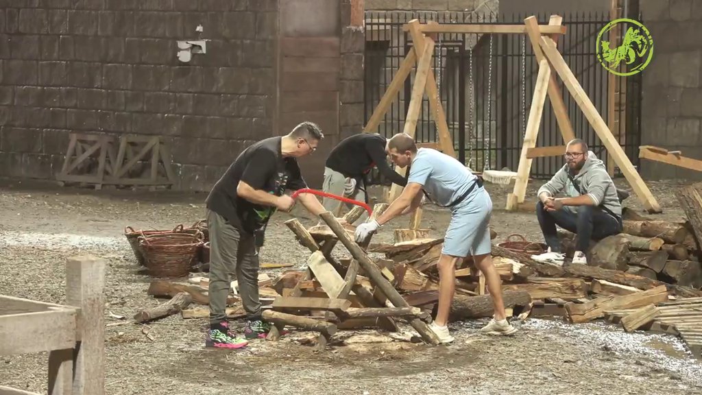 Smrdljivko, okupao se prvi put kad se smuvao sa njom: Boža i Kristijan osuli rafalnu paljbu po Ognjenu i Eleni, pljušte prozivke kao da sutra ne postoji! (VIDEO)