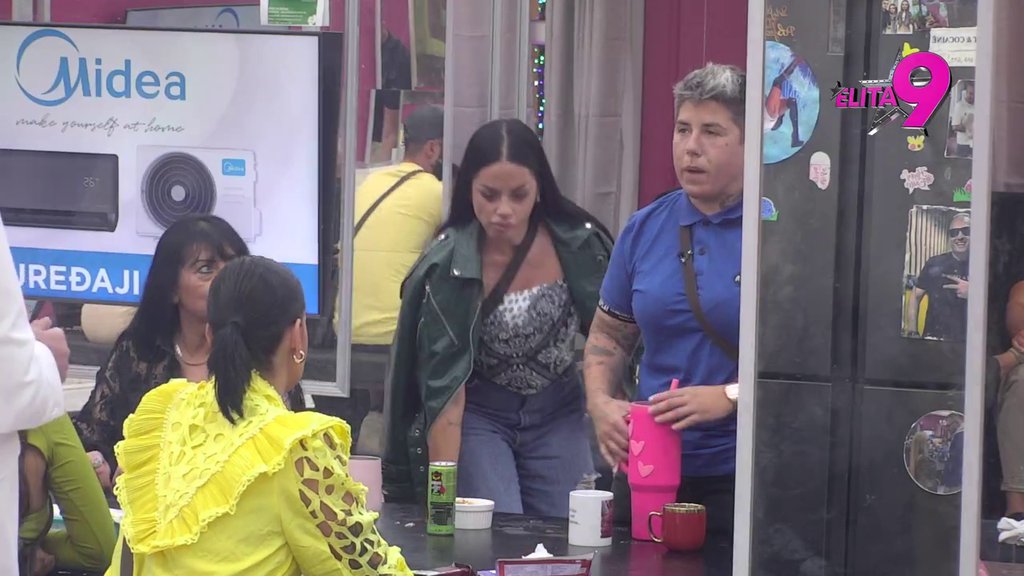 Šok! Stanija nikad žešće ponizila Đukića pred svima, Asmin i Maja pokušali bezuspešno da ga OPERU (VIDEO)