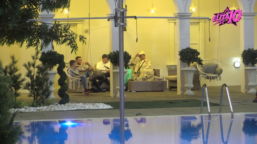 Poršelina sprema šut-kartu Mirjani Zuziji! Izvređala je jer hrče dok spava: Babetina, ponašanje joj je blamantno (VIDEO)