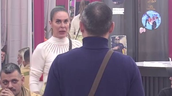 Šta sam, klimakterična baba kao tvoja Zlata, pošto te podsećam na nju ...