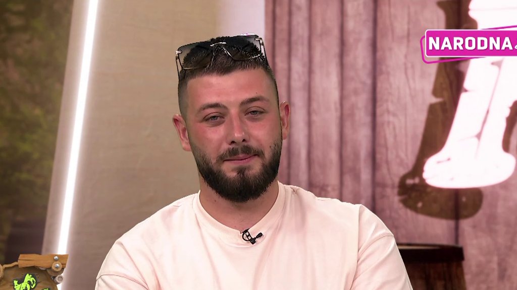 'Nudio mi je novac da se snimi sa mnom' Oglasio se Runjo pa osolio po Kordi, otkrio šta je sve tražio od njega a Ani poručio: HVALA BOGU PA SI SE REŠILA LAŽOVA