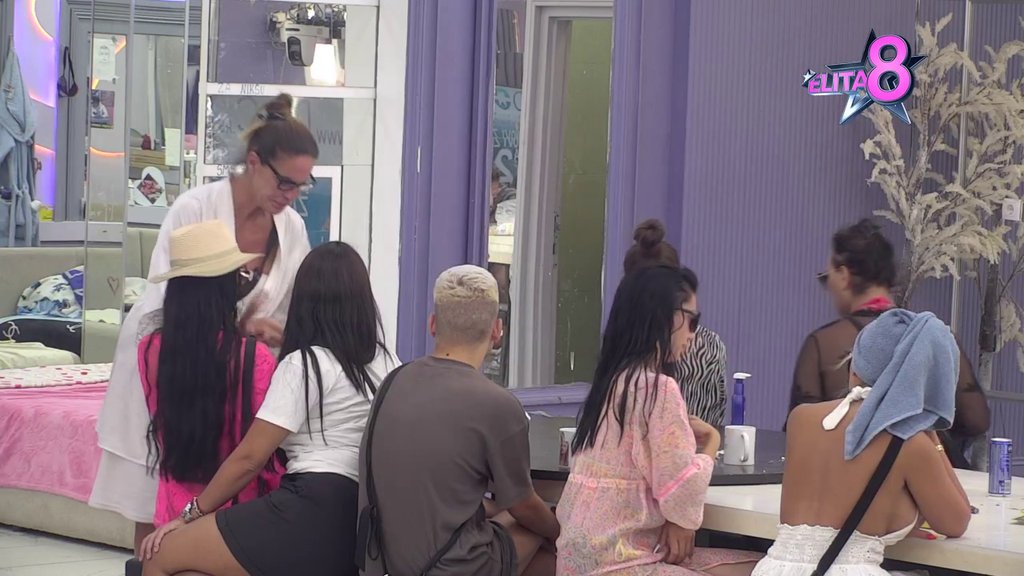 TRIO FANTASTIKO JE SPREMNIJI NEGO IKAD: Teodora, Bebica i Dača spremili VRUĆA pitanja za učesnike Elite! Upravo počinje njihova RADIO EMISIJA!