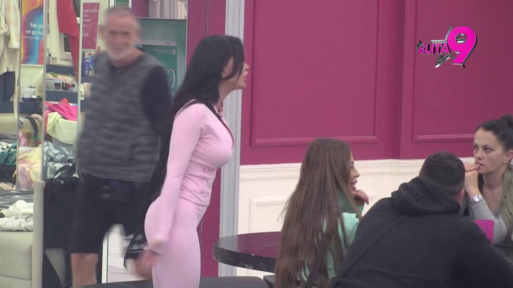 RASKRINKAVANJE ZA CRNIM STOLOM! Ivan sasuo Staniji u lice: Tebi je Maja problem, a to si i pokazala (VIDEO)