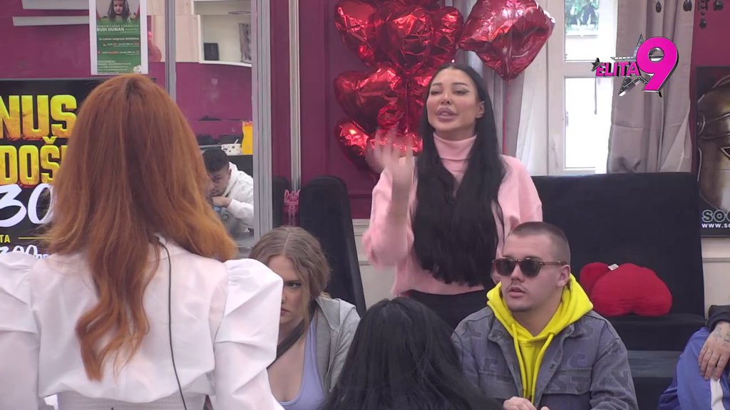 Isplivala istina! Janjuš otkrio zašto Maja ne sme da uđe u vezu sa Asminom, ispucao informacije iz prve ruke!