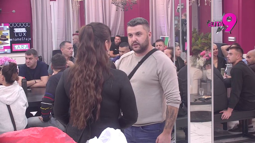 Ti si najveći lažov, samo sam te čekao: Alibaba pukao kao tempirana bomba, pa usuo brutalnu vređalicu po Zorici! (VIDEO)