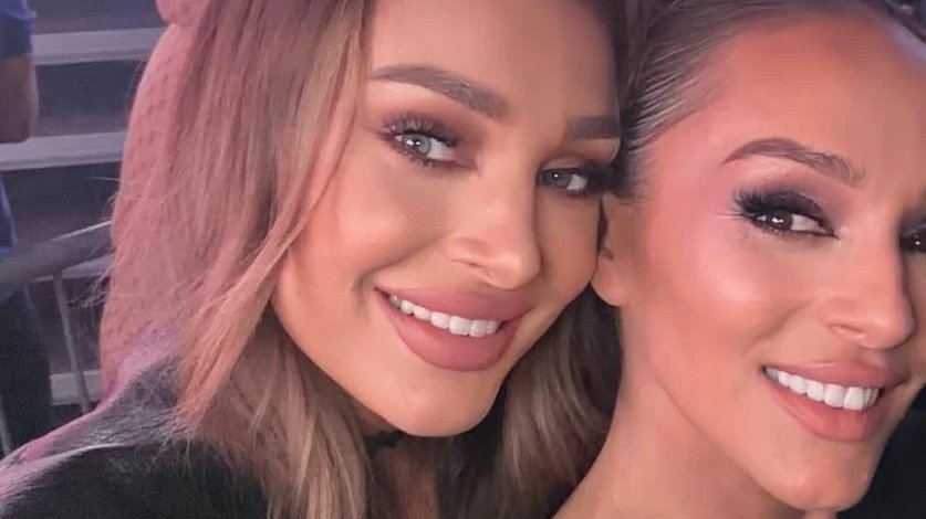 LUNA ĐOGANI LJUBI OČUHA U KLUBU! Andrej ne skida osmeh: Zajedno đuskaju, a tek da vidite njene BUJNE GRUDI U KORSETU (FOTO)