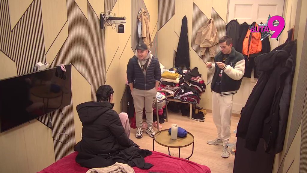 Ne može protiv ljubomore: Žestoka svađa Hane i Neria trese rehab, Sandra Todić umešana u sve (VIDEO)