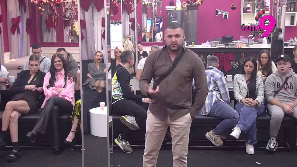 Sramota me je što je ona majka mog deteta, kad je spomenu, ja spustim glavu: Asmin demolirao Aneli, siguran u to da je koristila Noru zarad reklame: Hoće da joj fanovi aplaudiraju što je POMIRILA ćerku i oca, BLAM (VIDEO)