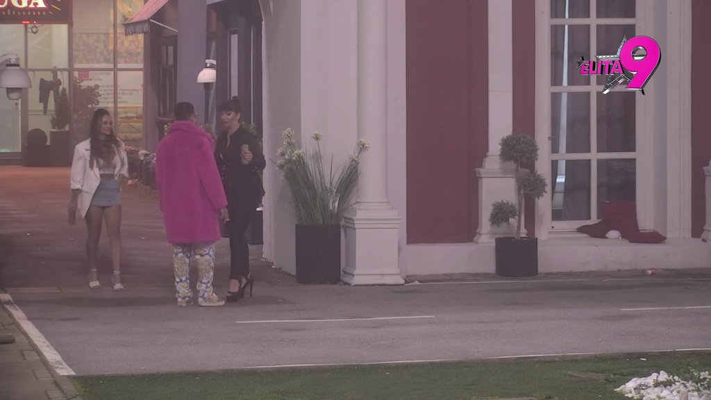 Ne verujem u karmu, verujem u sudbinu: Miljana jedva dočekala da likuje nad Bebičinim suzama, obratila se Teodori: Ti znaš da sam ja proživela PAKAO! (VIDEO)