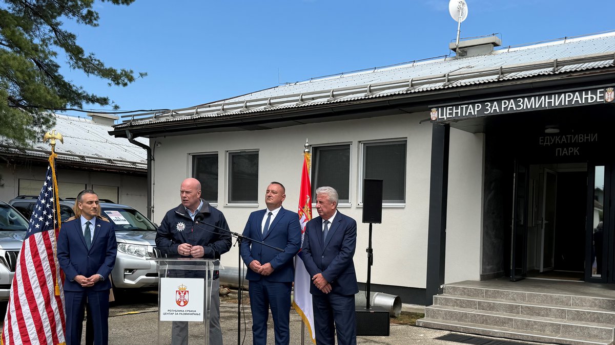 SAD planiraju da obezbede dodatnih 1,5 miliona dolara za razminiranje u Srbiji