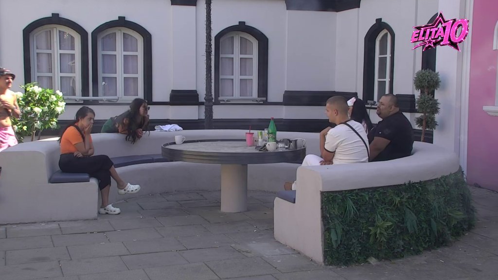 Hvala Bogu da će biti još par puta: Poršelina s nestrpljenjem čeka novu turu intime s Carom! (VIDEO)