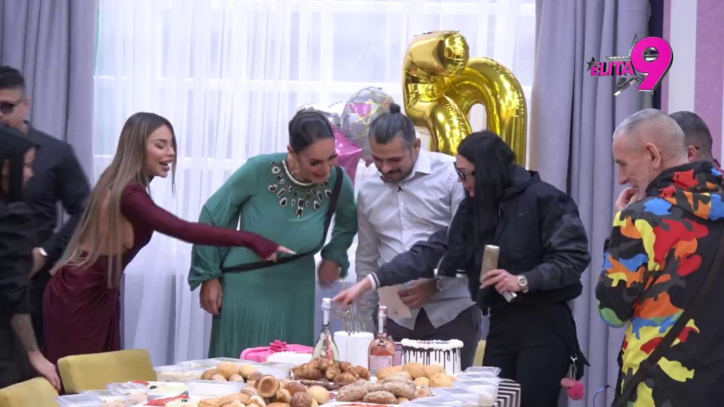 Udri još jače - verbalno! Mileni Kačavendi stigla podrška od Marka Đedovića, evo šta joj je poželeo za rođendan (VIDEO)