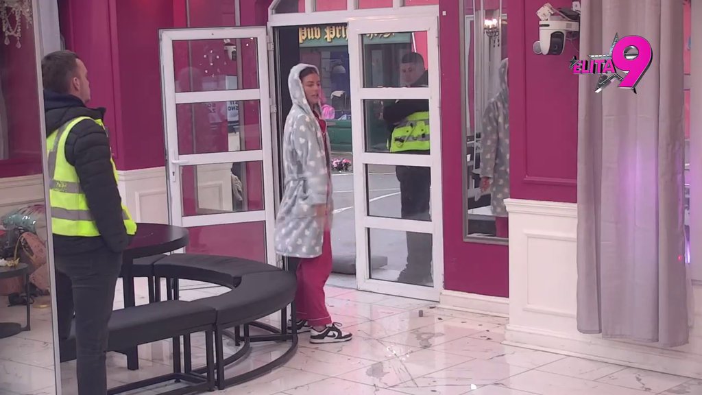 Jedi taj pasulj sa tim krompirskim rukama babetino u klimaksu: Jakšićka se svojevoljno umešala u svađu Boginje i Bore, pa kad je dobila povratnu pravila se luda: Ostavi me na miru! (VIDEO)