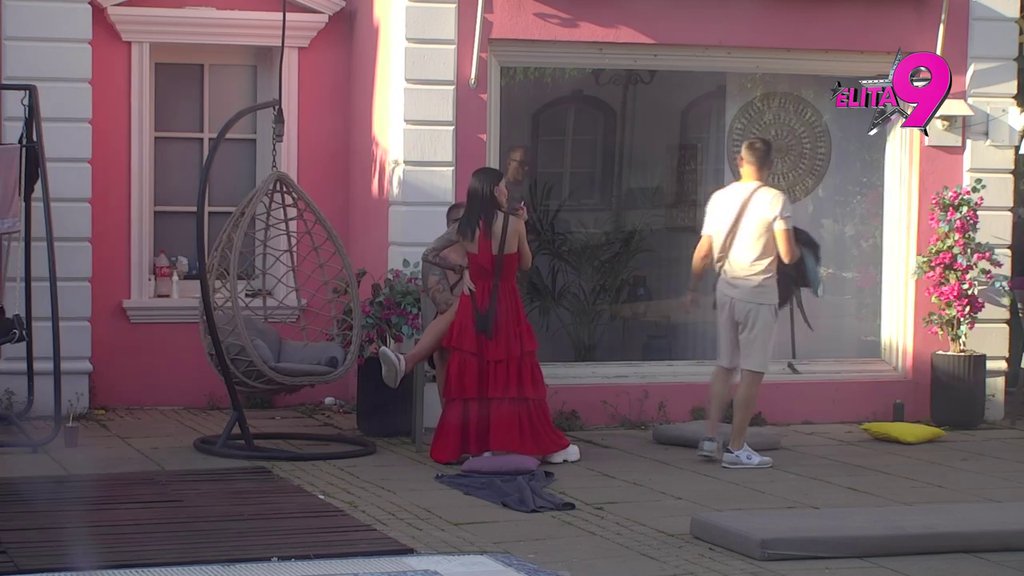 ŽENSKAROŠ SAM, ALI... Janjuš uverava Vanju da je promenio stil života, detaljno izanalizirao njeno ponašanje: TVRDOGLAVA SI, VATRENA... (VIDEO)