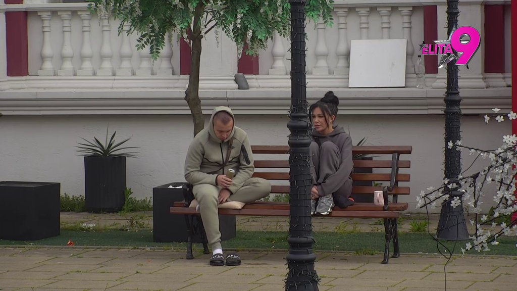 Pre bih usvojila dete, nego ga rodila s njim! Stanija ne može da oprosti sebi Alibabu: Psihički me je maltretirao, živi u iznajmljenom stanu, vozi iznajmljen auto! (VIDEO)