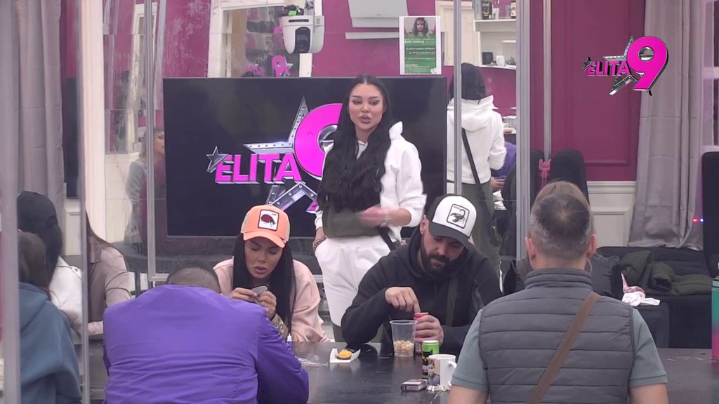 OPRAO JE BEBICU: Aneli otkrila da Asmin uživa da bude Majin potrčko, Marinkovićeva priznala kada će ući u vezu sa njim (VIDEO)