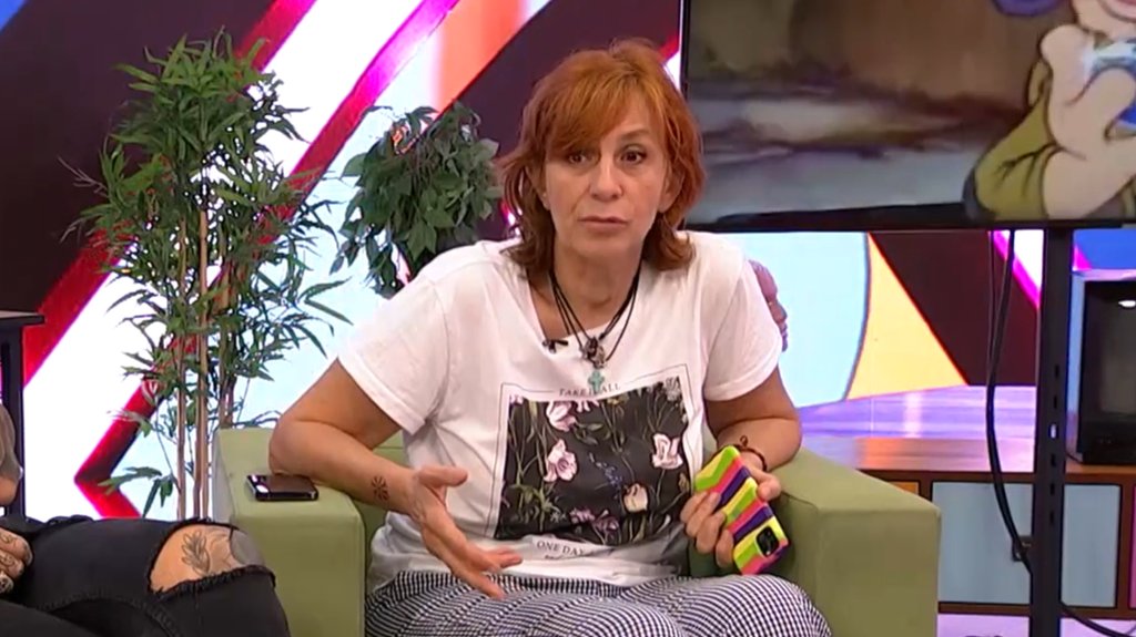 ALERGIČNA SAM ČIM ČUJEM SNAJKA! Majka Filipa Đukića prvi put o njegovim ljubavnim aferama u Eliti, potkačila i Aneli: Katastrofa!