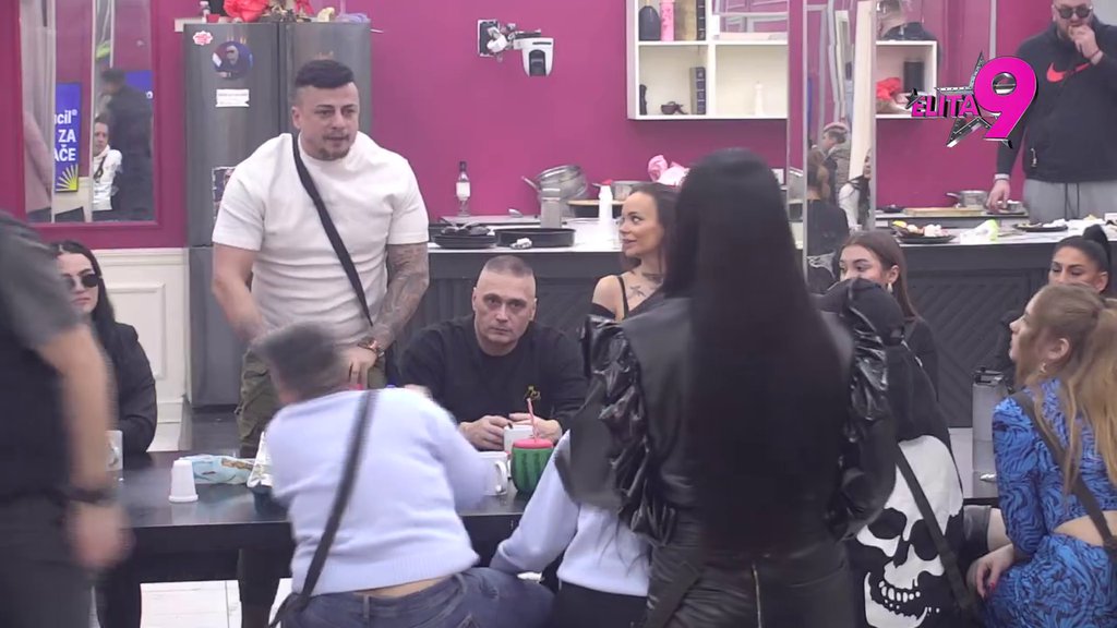 Dogovarali smo se da se viđamo: Anđelo konačno izneo kompletu istinu o aferi sa Milicom Veličković, Jovana Pevačica se potpuno pogubila u lažima (VIDEO)