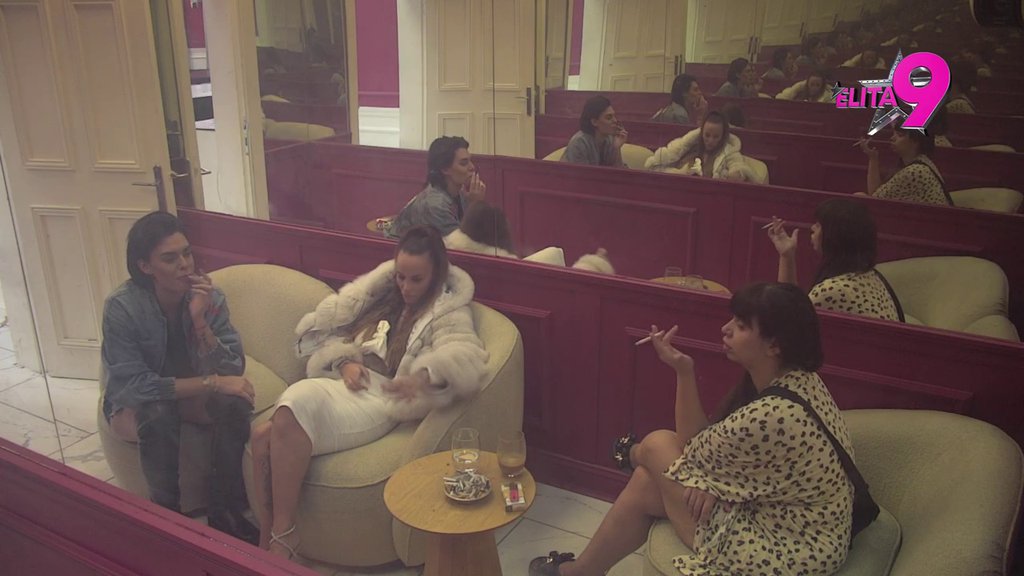 Ne želi ni ime da mu spomene: Teodora čini  sve da izbegne temu sa Đukićem jer je verena! (VIDEO)