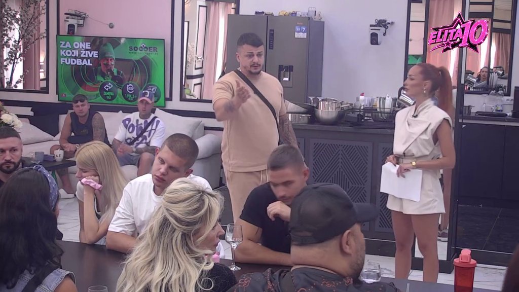 Bukti rat: Terza i Sanja se čašćavaju žestokim prozivkama, leti perje na sve strane! (VIDEO)