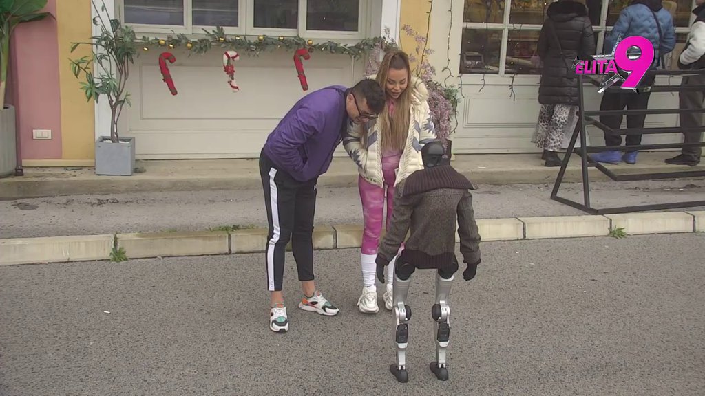 RAZVEZALI JEZIK: Sofija i Terza otkrili Toši da Aneli strahuje da će postati deo Lukine PROŠLOSTI! (VIDEO)