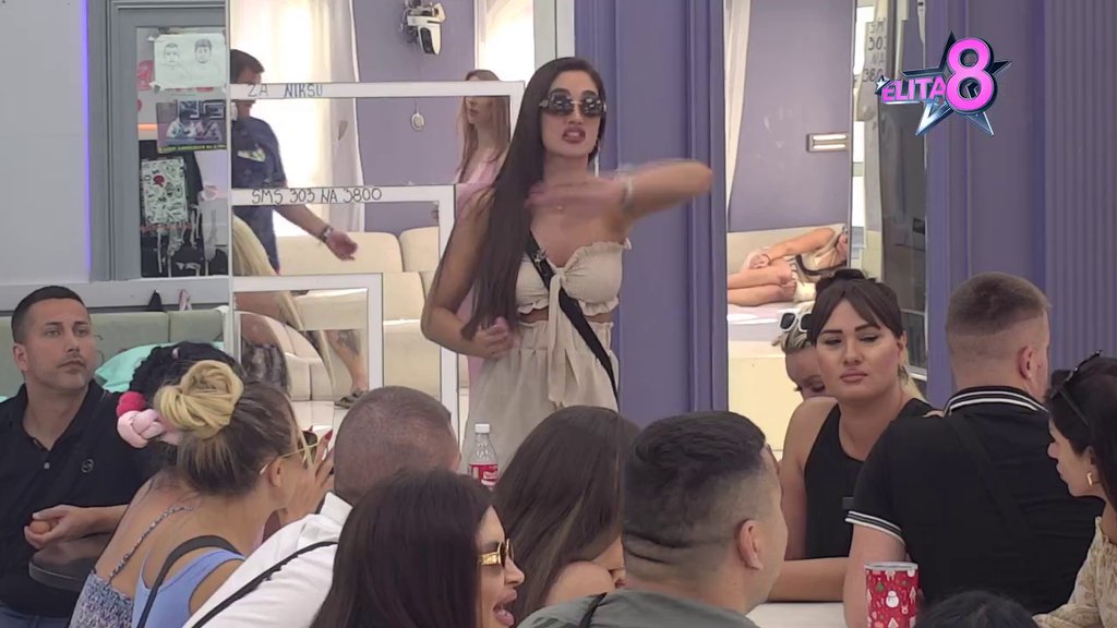 Ponovo se upetljala: Anđela na sve načine izbegava odgovore o Pavlu, Ivan je ulovio u novoj kontradiktornosti i izazvao haos! (VIDEO)