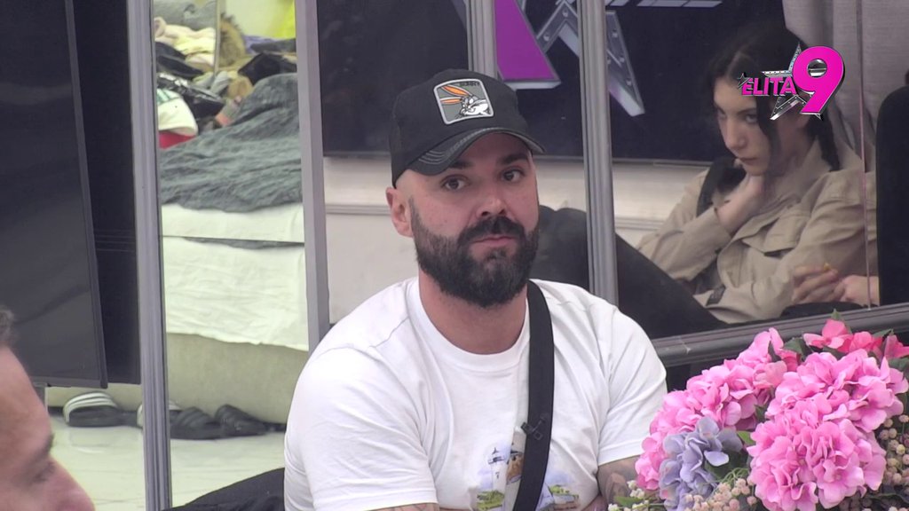 IZNENADNA SOLIDARNOST: Asmin istakao da Luka zaslužuje Anelino izvinjenje, smatra da mu je pokazala isključivo NEPOŠTOVANJE! (VIDEO)