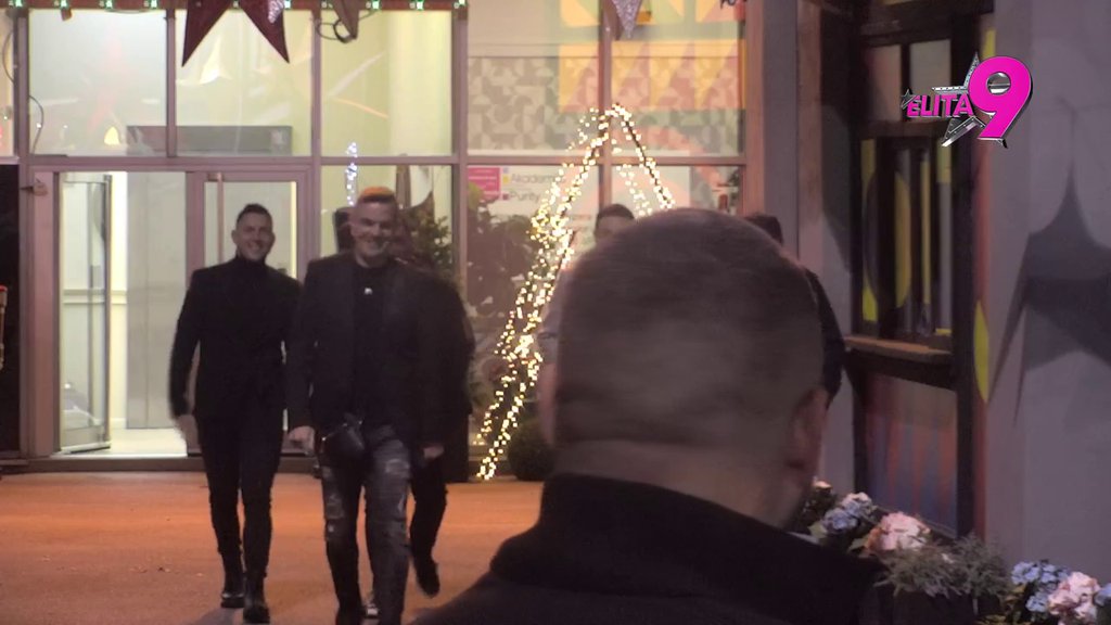 Kreće luda žurka: Dijamanti bend stigao u Elitu! (VIDEO)
