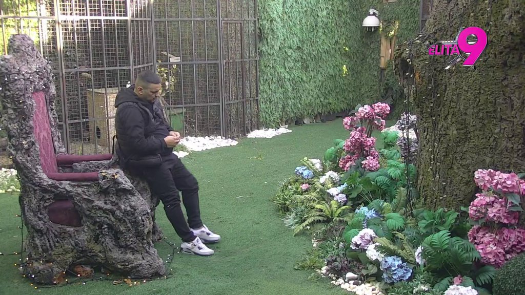 Bebica ne gubi nadu! Smatra da je Filip završio s Teodorom, on rešio da je čeka RAŠIRENIH RUKU! (VIDEO)