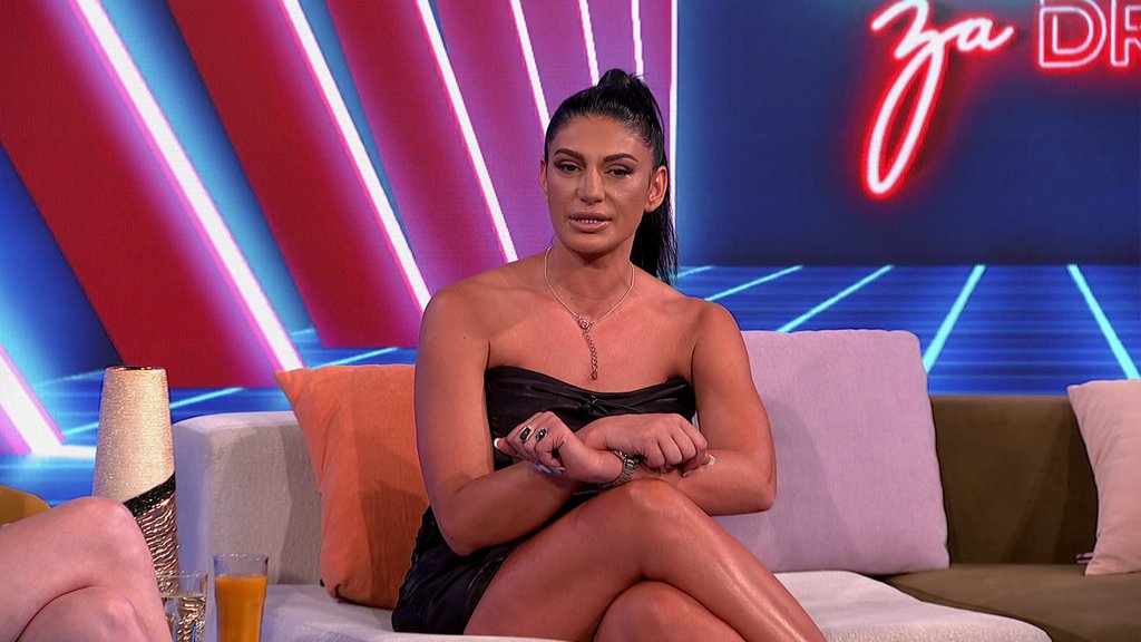 Sve ću da joj pakujem, ja sam igrač iz senke: Aleksandra Jakšić priznala da je iskoristila Janjuša kako bi napakostila Kačavendi, rat tek počinje! (VIDEO)