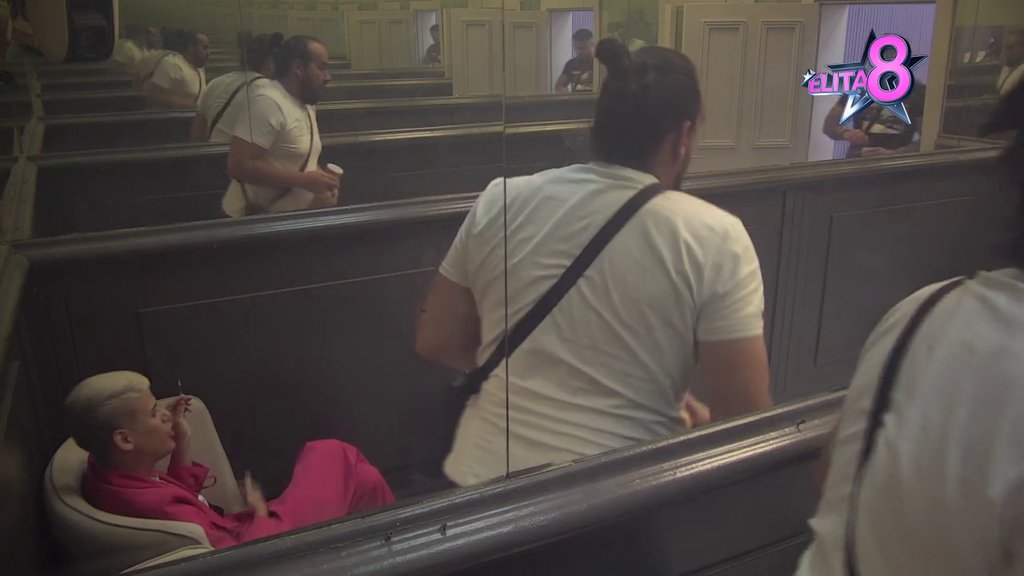 HAOS NA SVE STRANE! Ori se pušionica od Stanića i Stefanovića, pljušte uvrede: Ti si ker, ZLO JE NAŠLO ZLO (VIDEO)