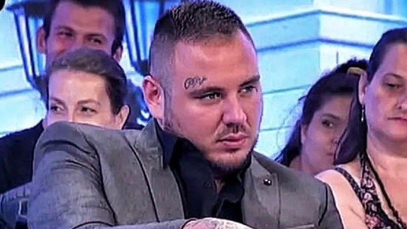 Filip Car u zagrljaju poznatog pevača: Neočekivani susret zbog kog bruje mreže (FOTO)